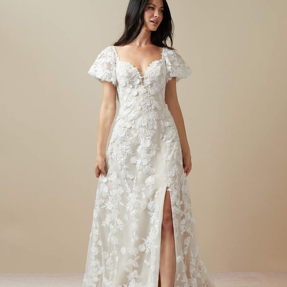 Azazie White Lace Floral A-Line Wedding Dress with Cap Sleeves - new with tags!